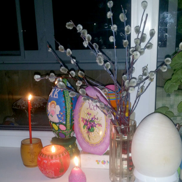 Pasqua ortodossa, in cucina e alla finestra