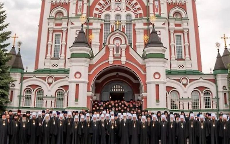 Uno strappo storico: la Chiesa di Kiev si stacca da quella di Mosca